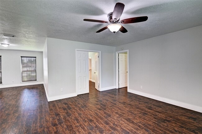 Building Photo - 5103 Temple Bell Dr