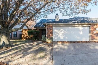 Building Photo - 1331 Mission St