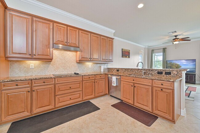 Building Photo - **Bella Terra Estate 5BED/3BATH - 3 Car ga...