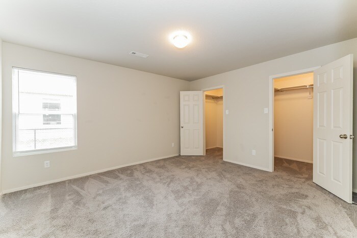 Building Photo - 11200 Tipton Rd