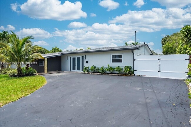 Building Photo - 2621 SW 19th St