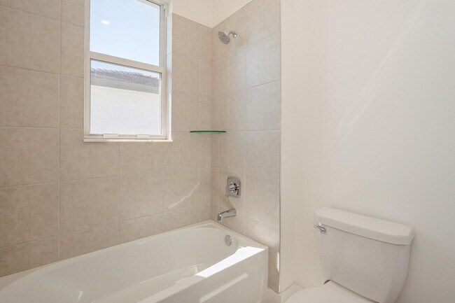 Building Photo - 4385 SW 123rd Ln