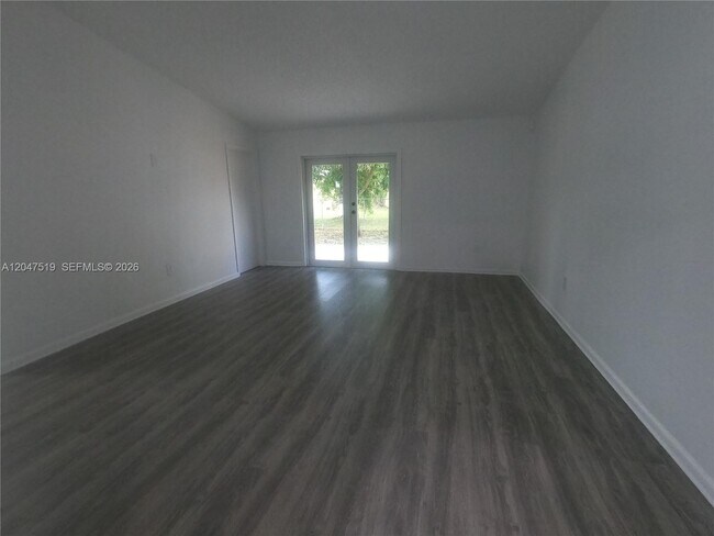 Building Photo - 3060 NW 204th Ln