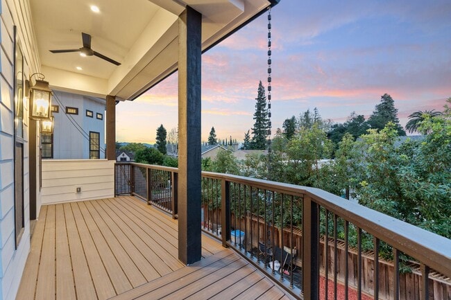 Building Photo - $11,995 - Stunning Executive Estate in Wil...