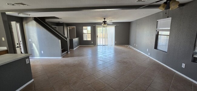 Building Photo - 3256 S Chaparral Rd