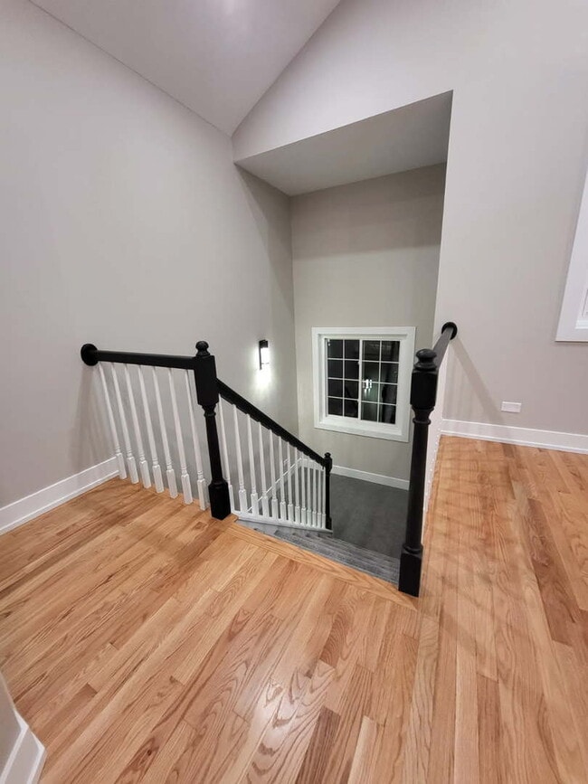 Building Photo - 1506 N Bosworth Ave