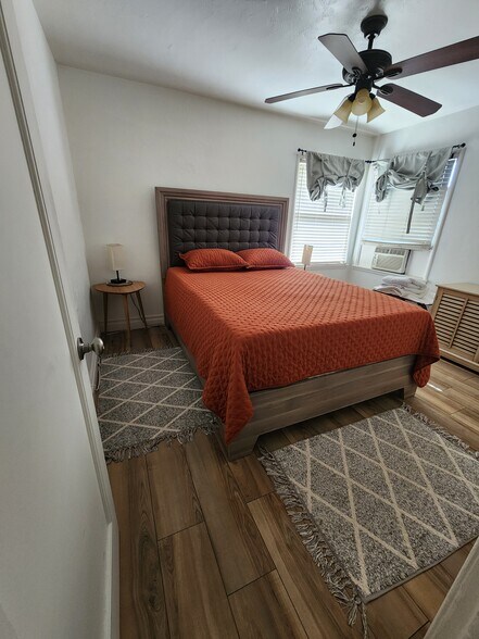 Building Photo - 278 E Merritt Ave