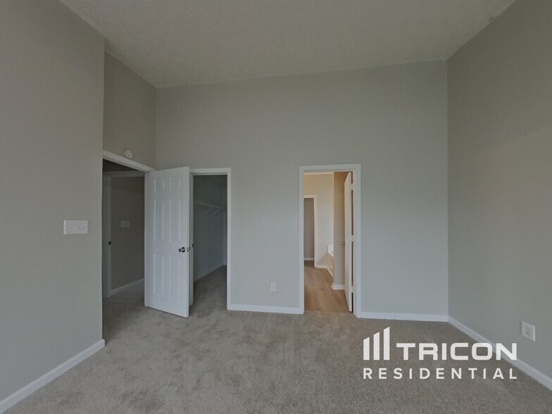 Building Photo - 1740 Courtyard Ln