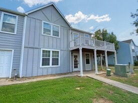 Building Photo - 148 Rush Haven