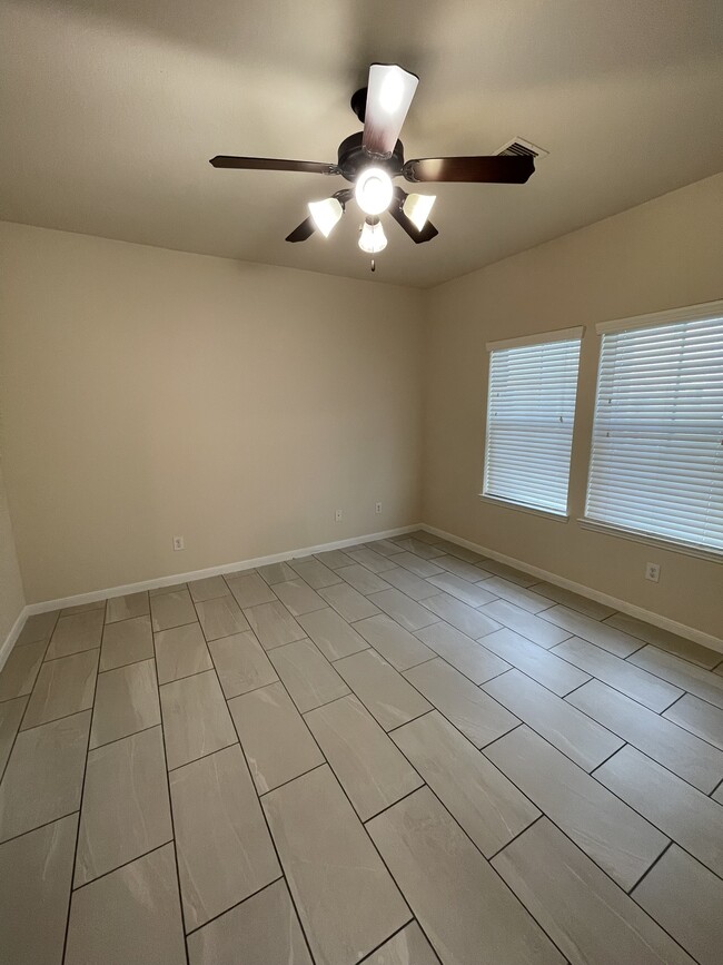 Building Photo - 1755 Nichole Woods Dr