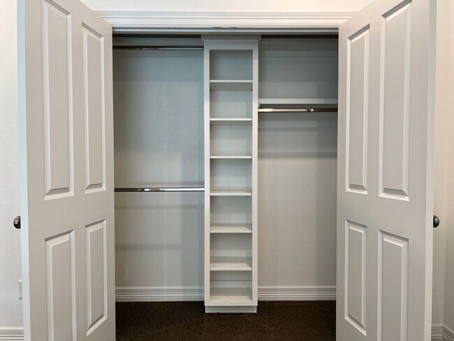 Building Photo - 2976 Elkton Trail