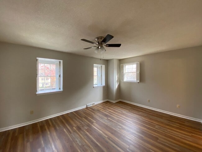 Building Photo - 503 Culpepper Ct
