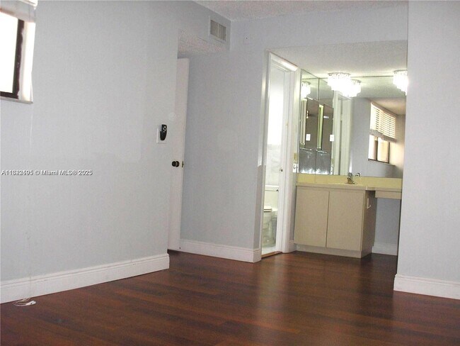 Building Photo - 8129 SW 87th Terrace