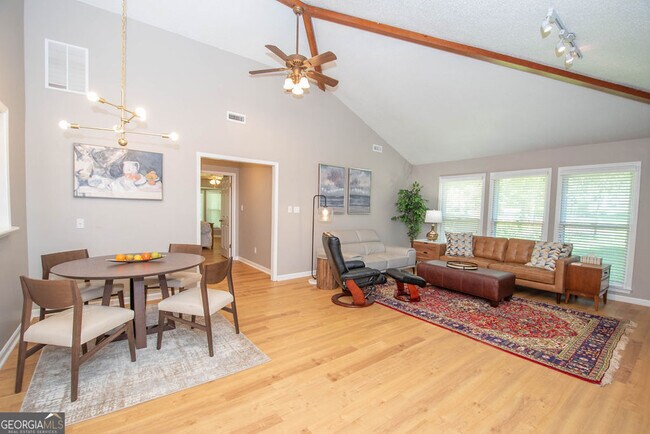 Primary Photo - 103 Burnham Rise