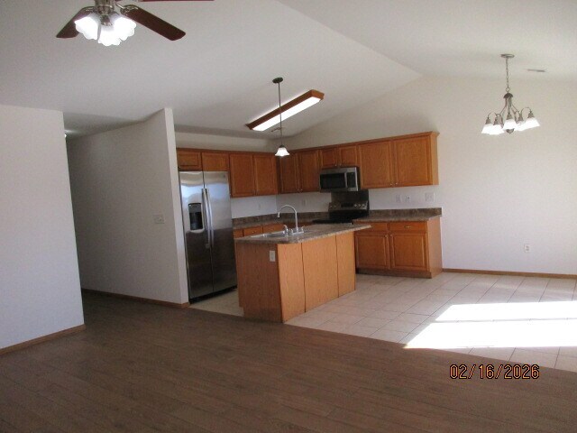 Building Photo - 2306 W Oak Park Pl