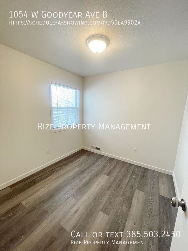 Building Photo - 1054 W 1520 N