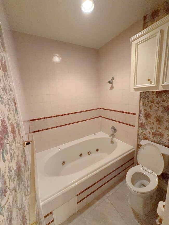 Building Photo - 11852 Taylorcrest Rd