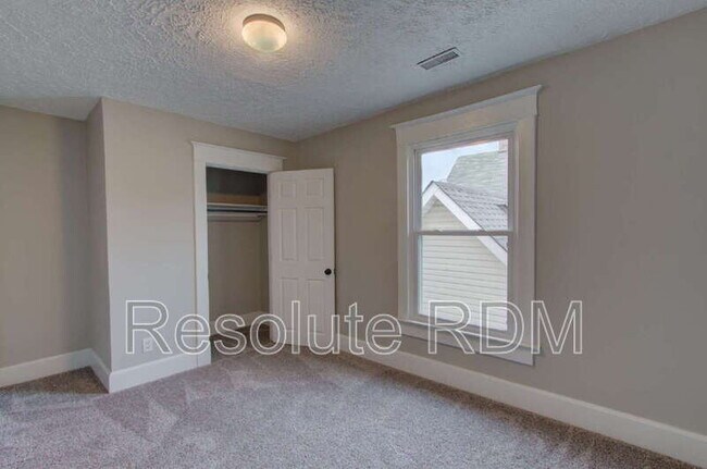 Building Photo - 1313 Ringgold Ave