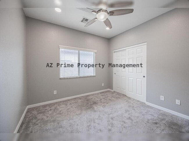 Building Photo - 7111 S 21st Dr