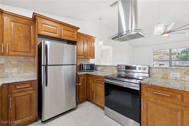 Building Photo - 18554 Zinnia Rd