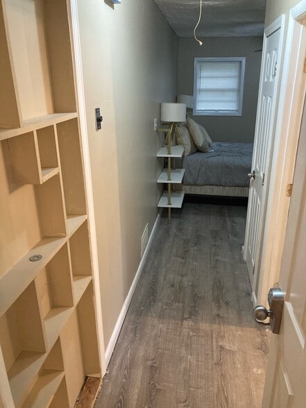 Entrance to Private Room - 3330 Linda Dr