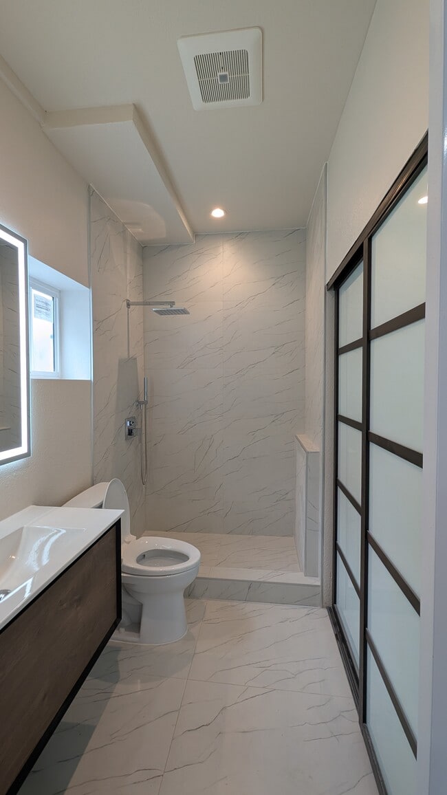 Bathroom3 - 100 Loma Vista Ct