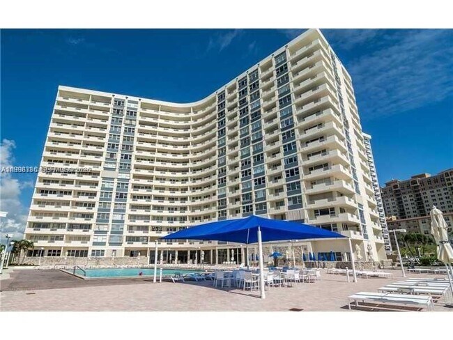 Building Photo - 3180 S Ocean Dr