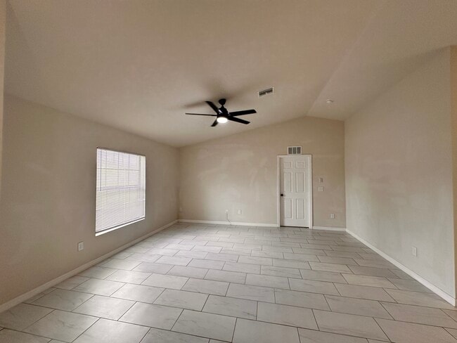 Building Photo - 2212 SW Santa Barbara Pl