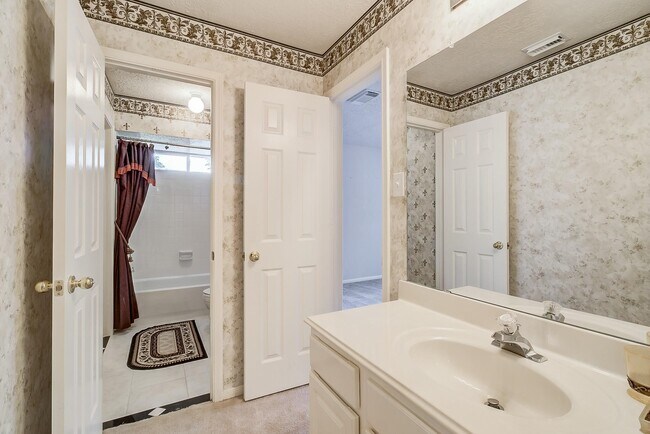 Building Photo - 17323 Jackson Pines Dr