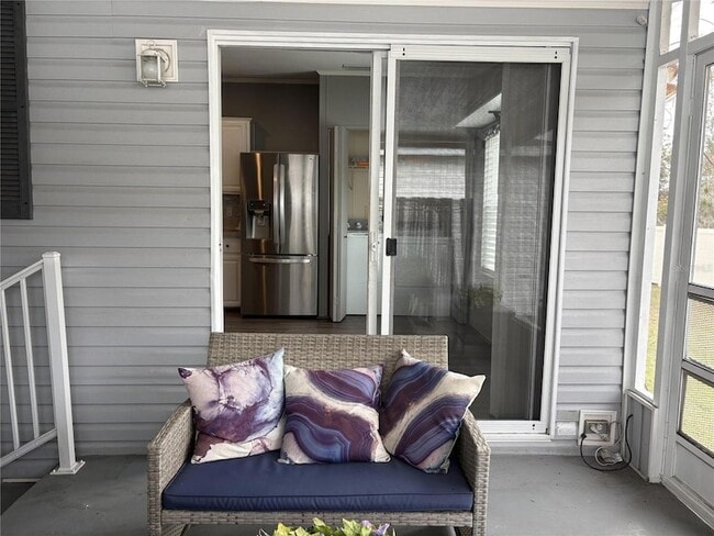 Building Photo - 717 Choo Ln