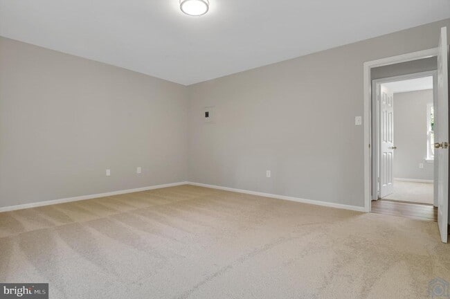 Building Photo - 2308 Wagon Wheel Ct