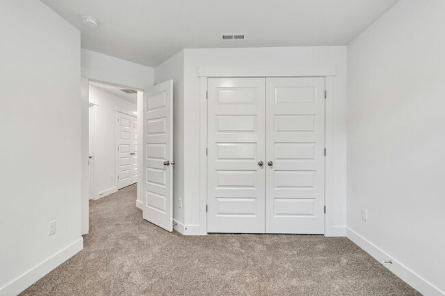 Building Photo - 672 S 4500 S