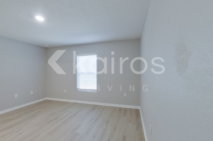 Building Photo - 2799 W Sheila Dr