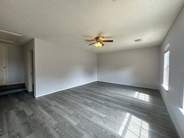 Building Photo - 9611 Territory Ln