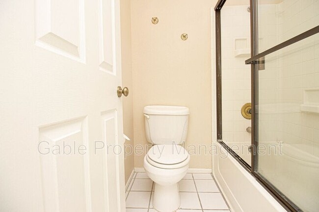 Building Photo - 25804 Dickens Ct