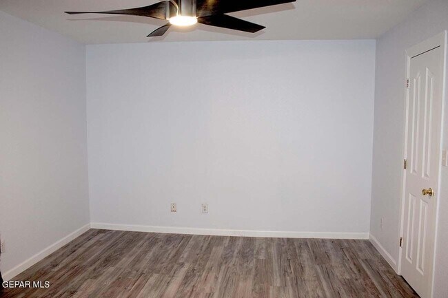 Building Photo - 7572 Plaza Taurina Dr