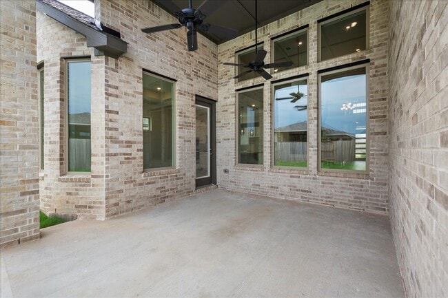 Building Photo - 7523 Mariposa Wy