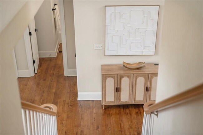 Building Photo - 870 Longstone Landing