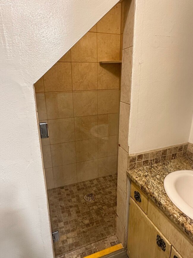 Building Photo - OS 1518