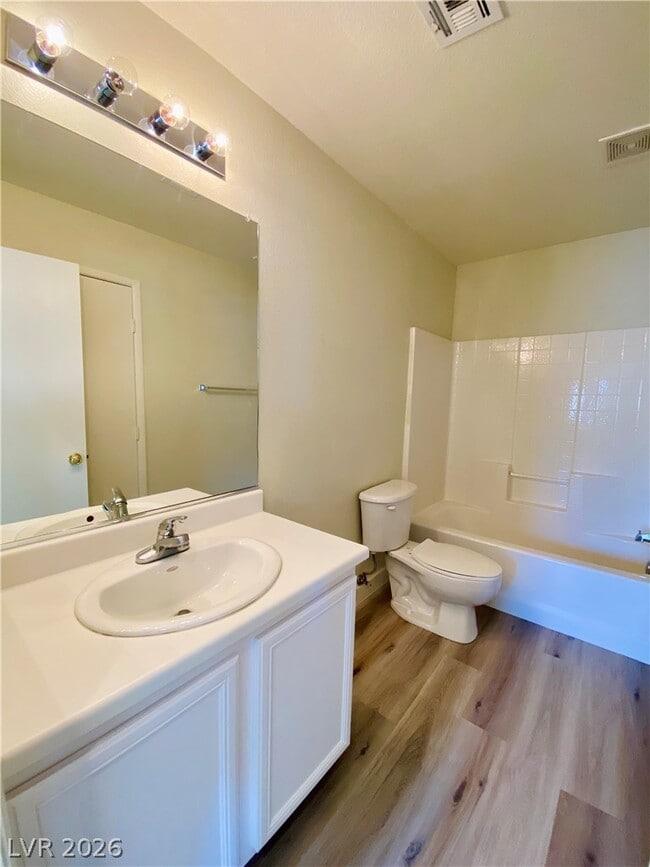 Building Photo - 6158 Dutch Windmill Ave