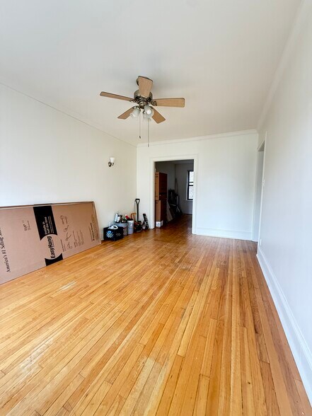 Building Photo - 2321 N Spaulding Ave