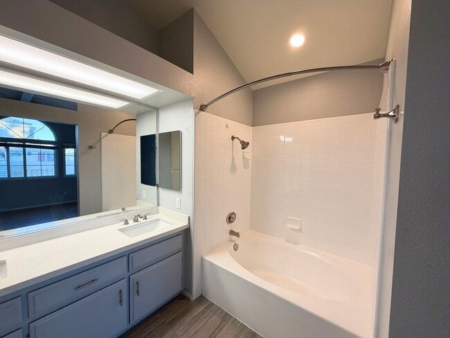 Building Photo - Ontario Condo in Gated community