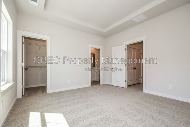 Building Photo - 596 Scholar Way