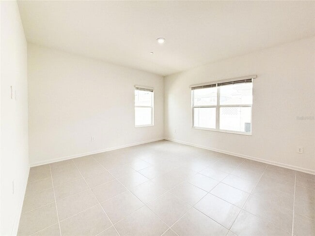 Building Photo - 1975 Stake Out Wy