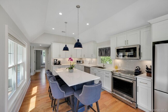 Building Photo - 5415 Skunk Ln