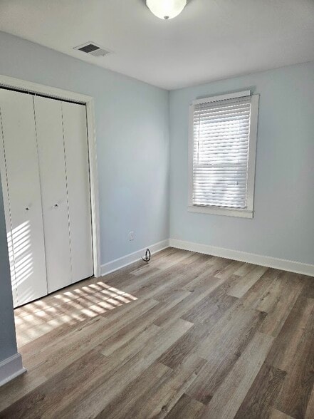 bedroom - 514 Laurens Avenue