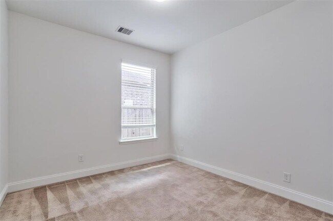 Building Photo - 3414 Smart Sands Ln