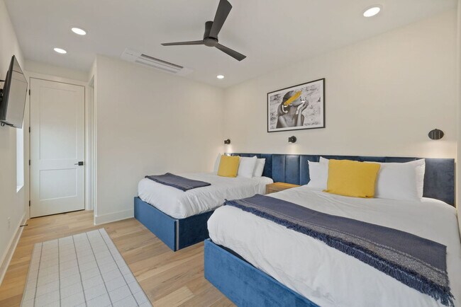 Building Photo - 1117 3rd Ave S