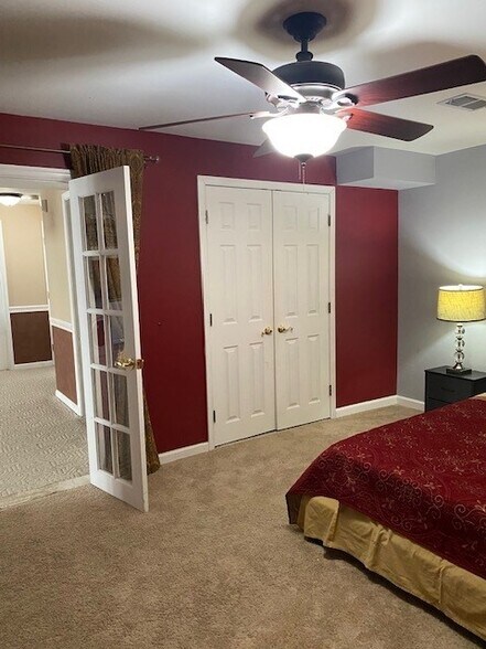 Building Photo - 46416 Springwood Ct