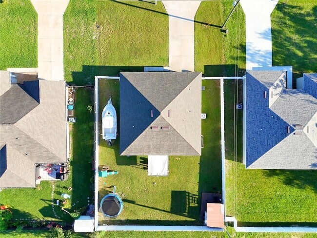 Building Photo - 4394 SW 170th Street Rd